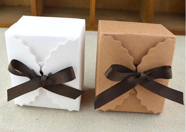 Quadratische materielle Größe des Form-Gewohnheit Druckgeschenkbox-gestrichenen Papiers 6,5 * 6,5 * 4.5cm fournisseur