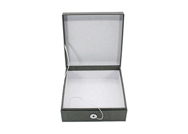 Quadratische geformte Papierhandwerks-Geschenkbox-Größe 19 * 19* 7,7 cm mit Seil-offener Art fournisseur