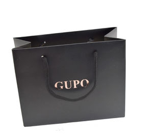 Schwarze Farbe personifizierte Papiertüten, Gewohnheit Druckgeschenk-Taschen freundliches Eco fournisseur