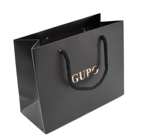 Schwarze Farbe personifizierte Papiertüten, Gewohnheit Druckgeschenk-Taschen freundliches Eco fournisseur