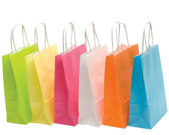 Recyclebare farbige Kraftpapier-Papiertüten, kundenspezifische Brown-Papiertüten für Kaufhäuser fournisseur