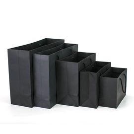 Personifizierte Druckpapptaschen mit Griffen, schwarze Papierfördermaschinen-Taschen fournisseur