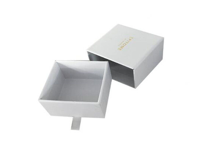 Recyclebare personifizierte Verpackenkasten-Fach-Quadrat-Form für Schmuck fournisseur