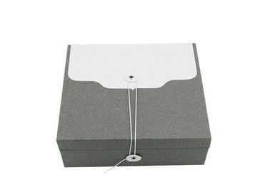 Good price Quadratische geformte Papierhandwerks-Geschenkbox-Größe 19 * 19* 7,7 cm mit Seil-offener Art Online
